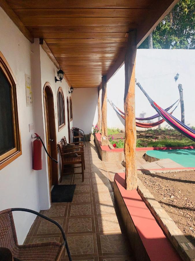 Hostal White House Galapagos Puerto Ayora  Kültér fotó