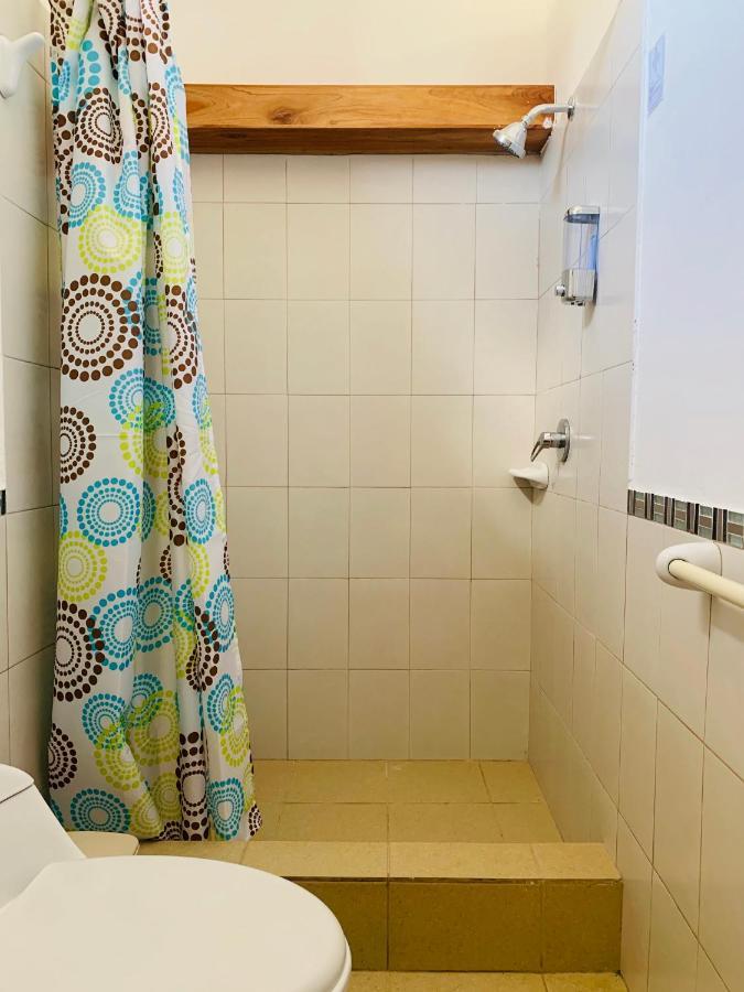 Hostal White House Galapagos Puerto Ayora  Kültér fotó