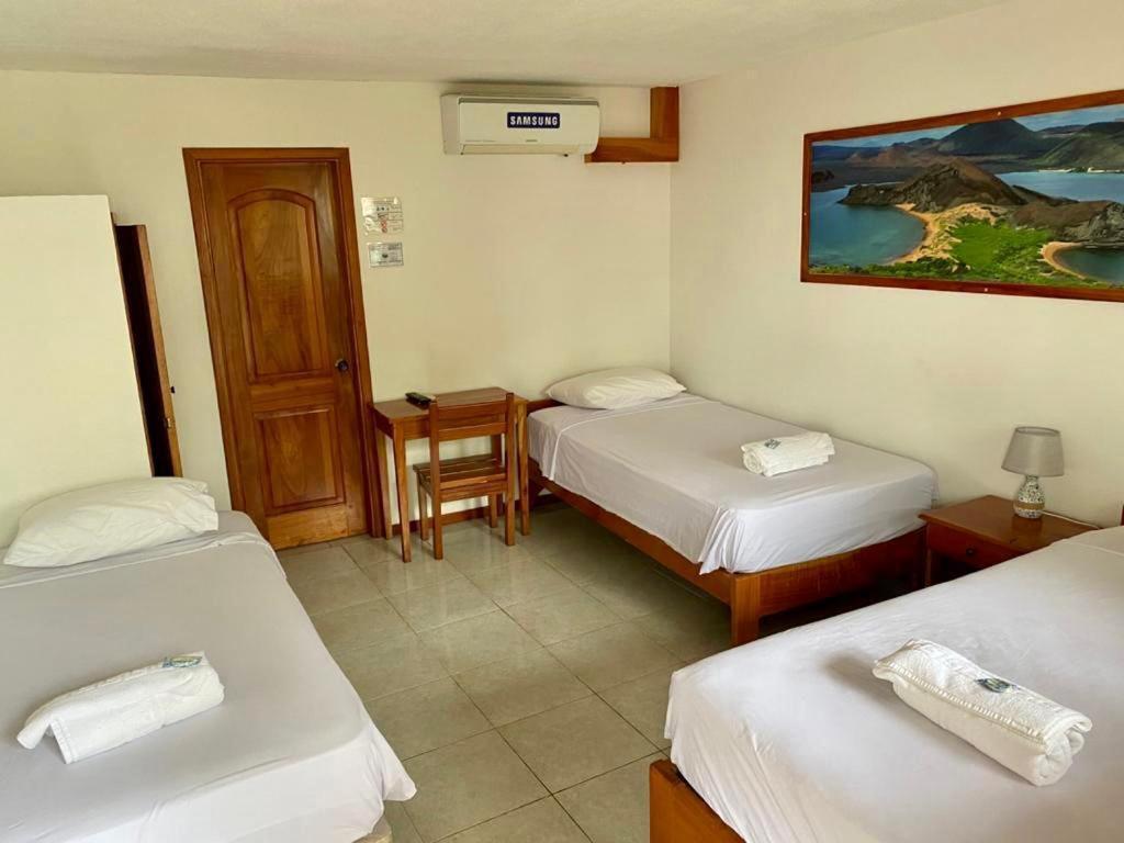 Hostal White House Galapagos Puerto Ayora  Kültér fotó