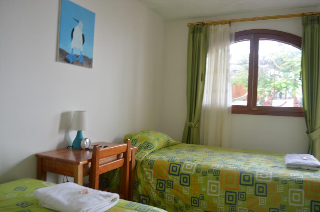 Hostal White House Galapagos Puerto Ayora  Kültér fotó