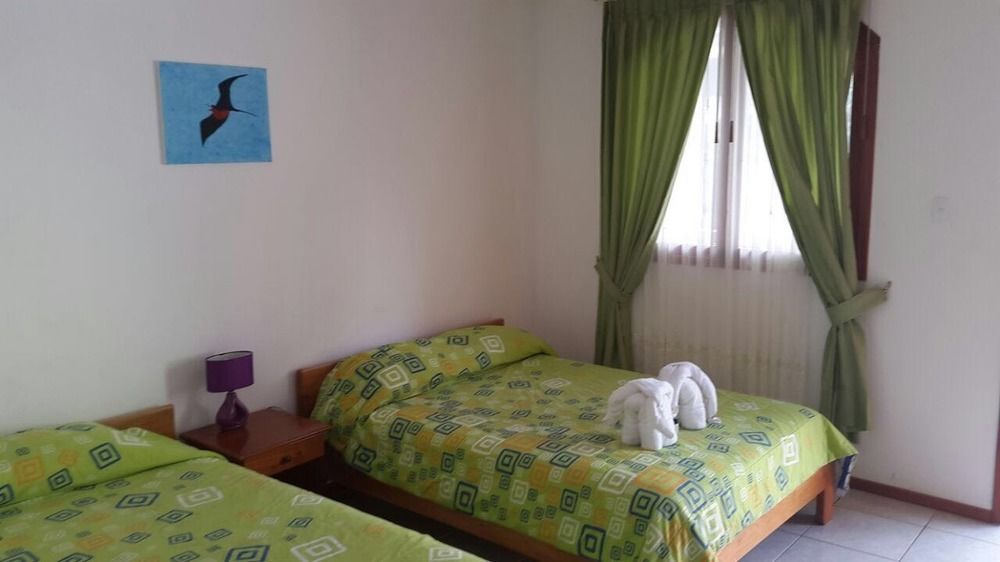 Hostal White House Galapagos Puerto Ayora  Kültér fotó