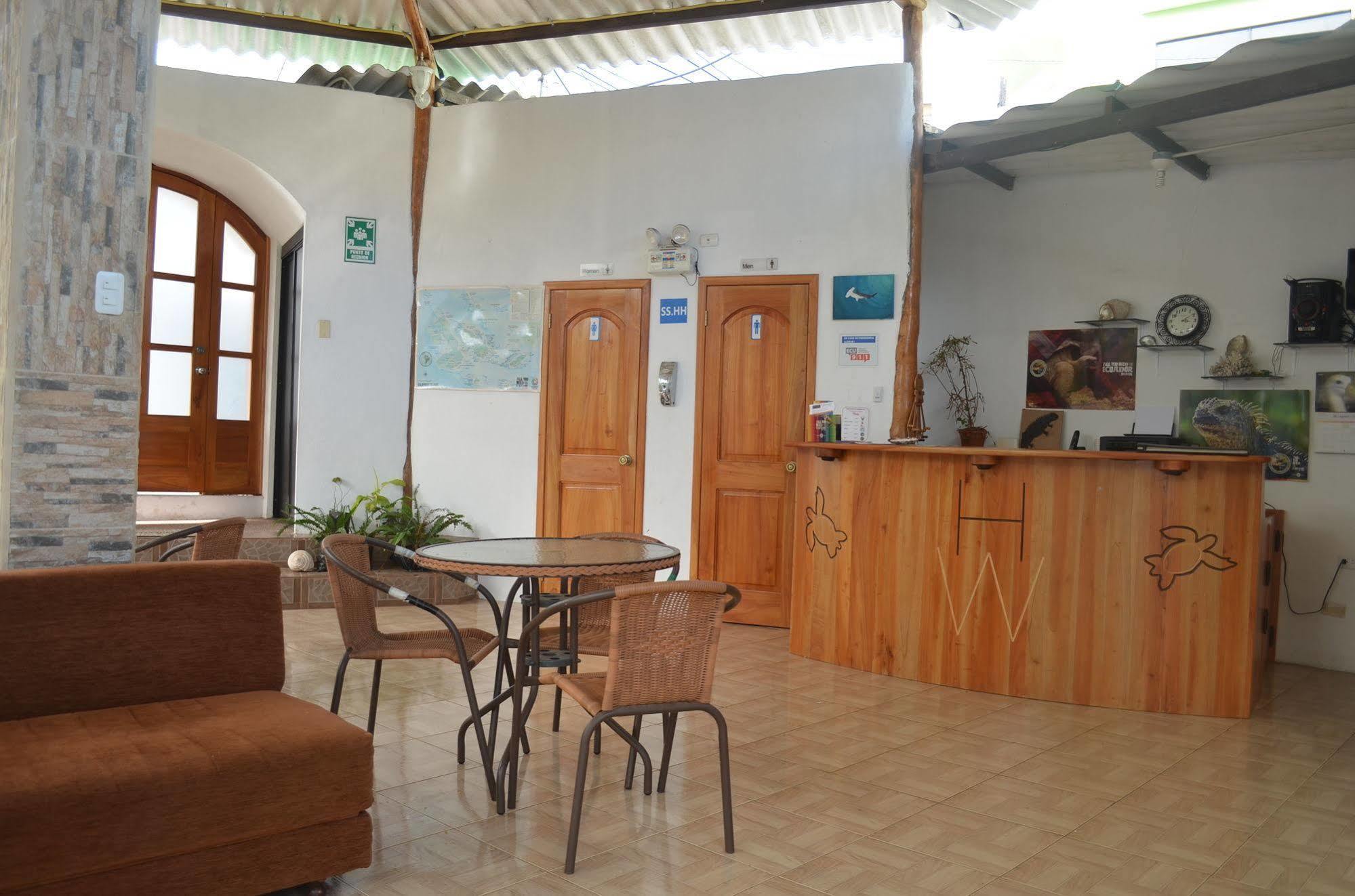 Hostal White House Galapagos Puerto Ayora  Kültér fotó