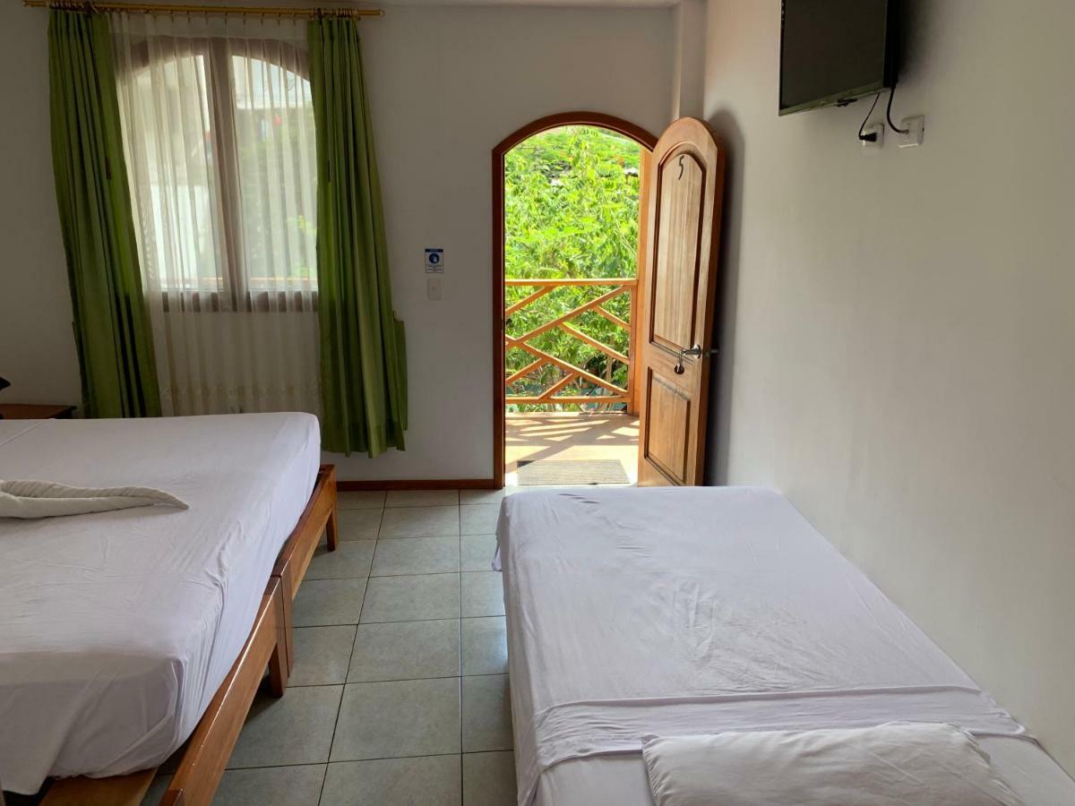 Hostal White House Galapagos Puerto Ayora  Kültér fotó