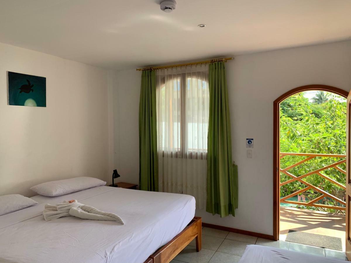 Hostal White House Galapagos Puerto Ayora  Kültér fotó